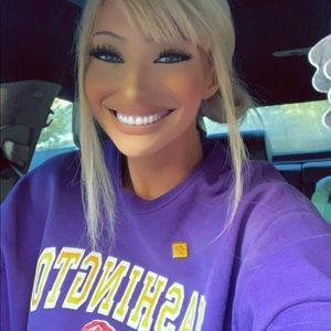 Meet your Posher, Holly